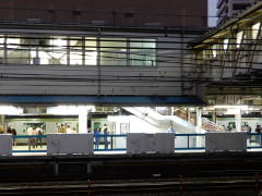 東神奈川駅(17k) 